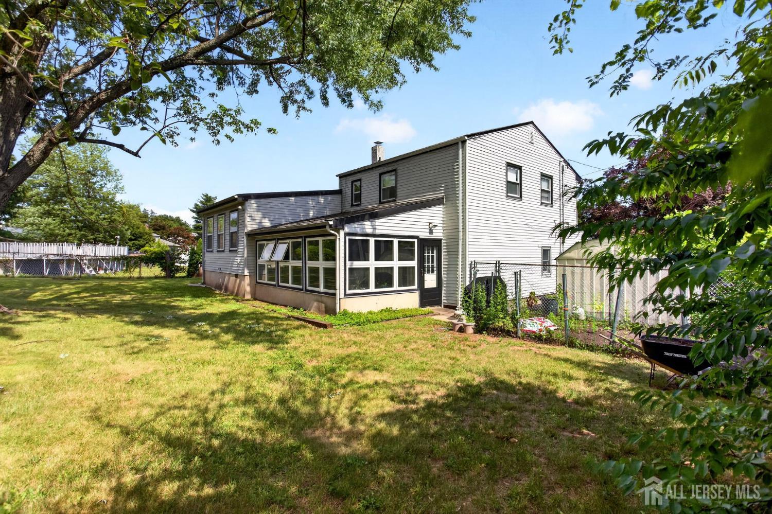 21 Sulliman Road Edison, NJ 08817 - Photo 25 of 26