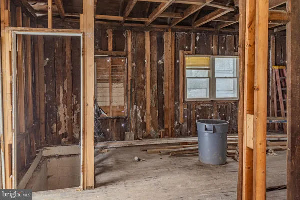 a view of a entryway door of the house
