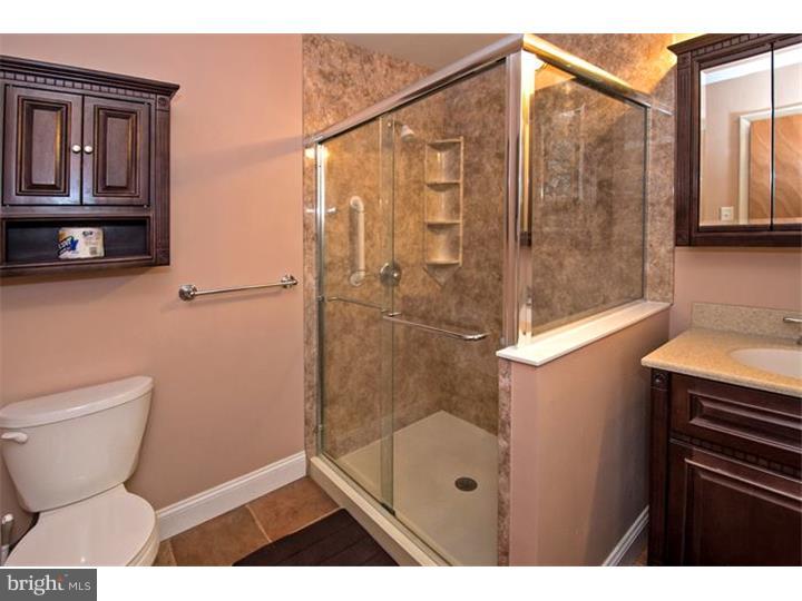29 Centennial Road Warminster, PA 18974 - Photo 12 of 25 Master Bathroom