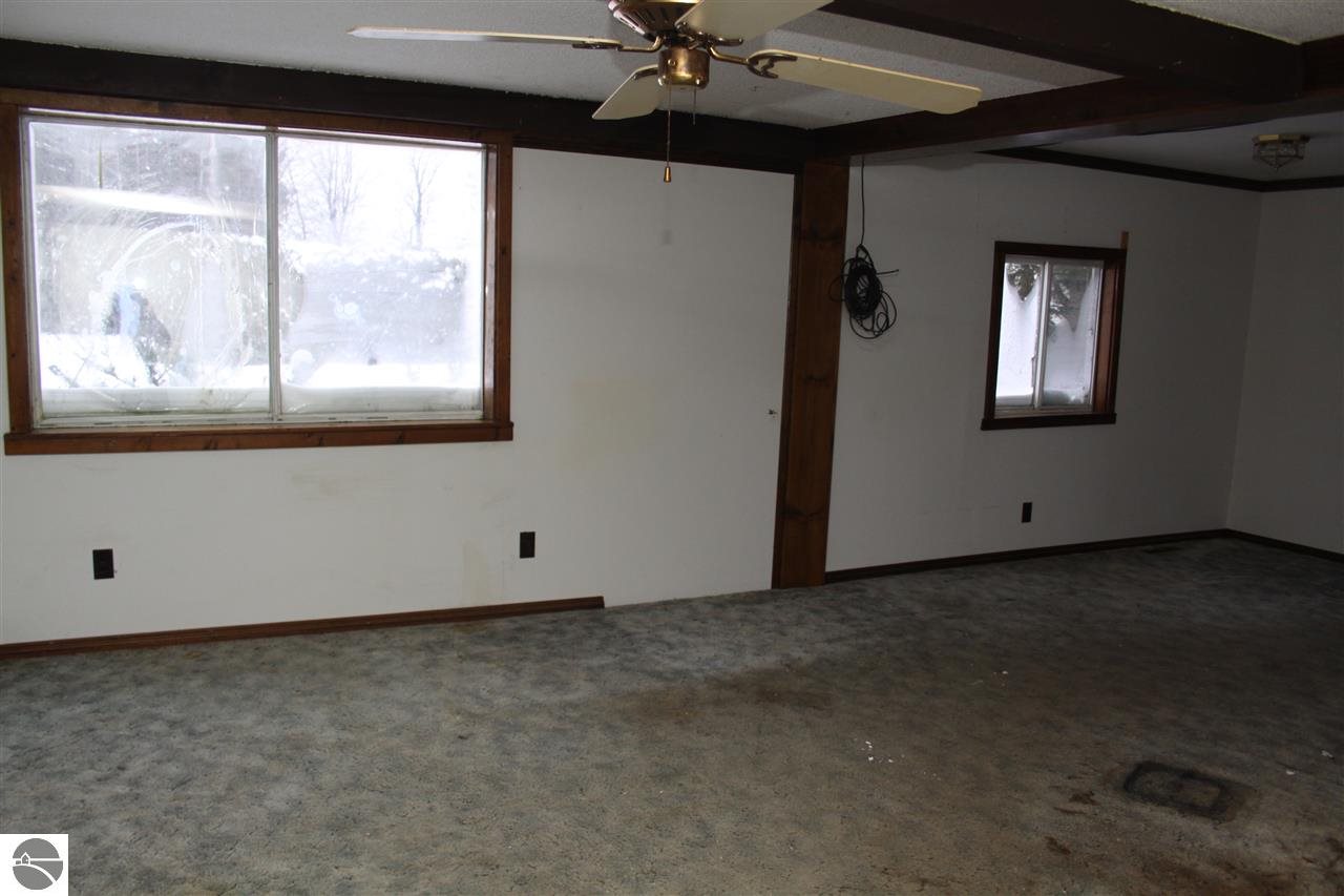 7741 Old Platte Road Beulah, MI 49617 - Photo 16 of 33 1779229-15.JPG