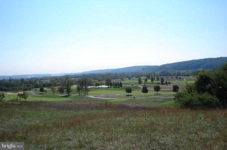 905 Hayfields Road Cockeysville, MD 21030 - Photo 16 of 17 a view of an outdoor space with mountain view