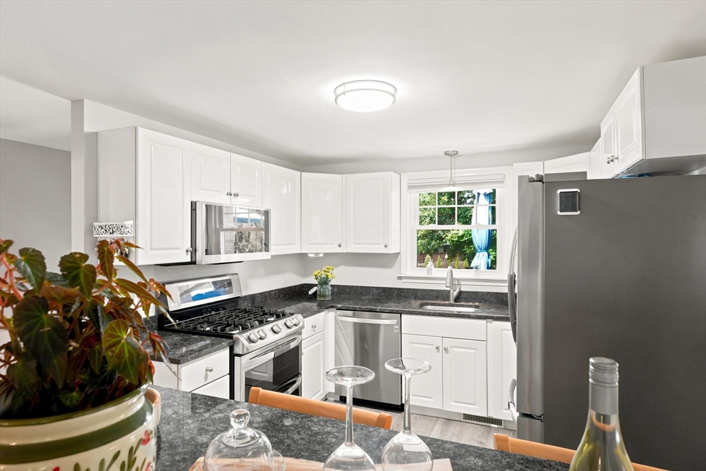 46 River Road, Unit 225 Tewksbury, MA 01876 - Photo 14 of 39