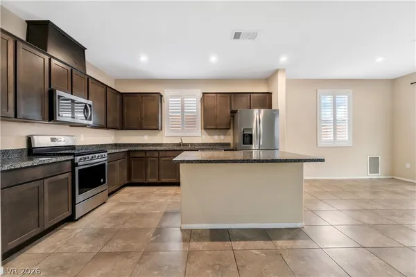 $2,100 | 3728 West Colton Avenue, North Las Vegas, NV 89032