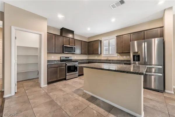 $2,100 | 3728 West Colton Avenue, North Las Vegas, NV 89032