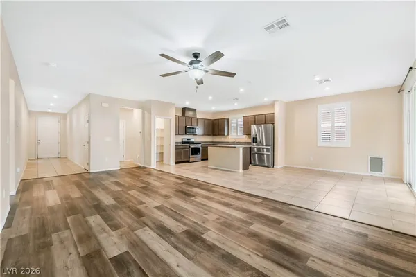 $2,100 | 3728 West Colton Avenue, North Las Vegas, NV 89032