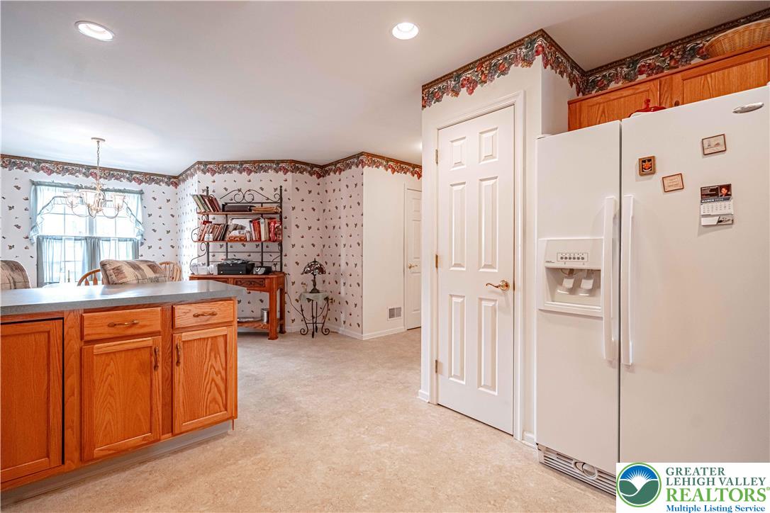 199 Park Ridge Drive Easton, PA 18040 - Photo 20 of 41