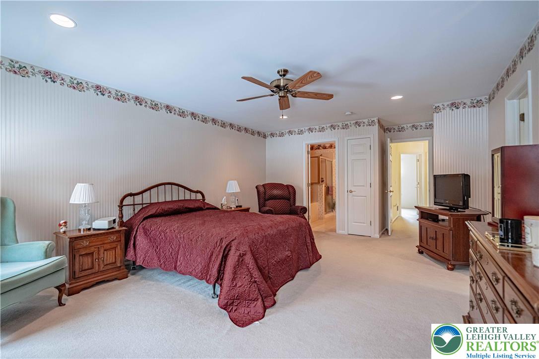 199 Park Ridge Drive Easton, PA 18040 - Photo 28 of 41