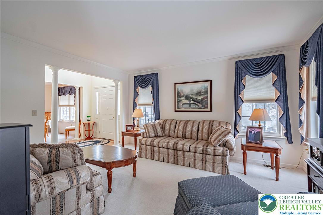 199 Park Ridge Drive Easton, PA 18040 - Photo 8 of 41