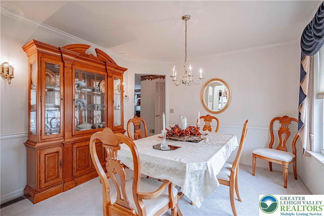 199 Park Ridge Drive Easton, PA 18040 - Photo 10 of 41