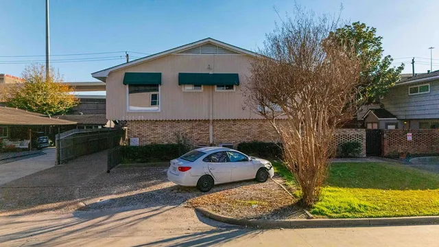 $850,000 | 4723 Merwin Street, Houston, TX 77027