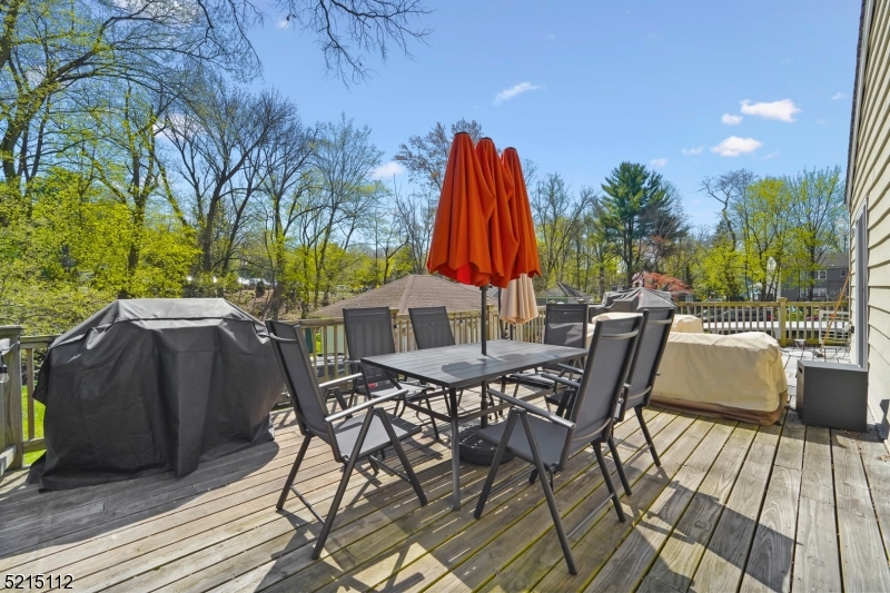 36 Dunnell Road Maplewood, NJ 07040 - Photo 19 of 35