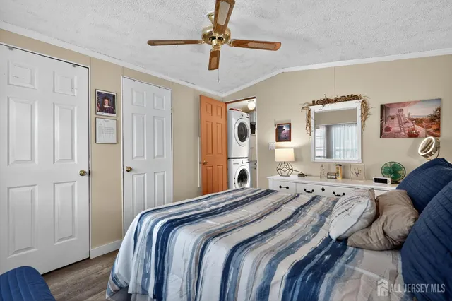 $120,000 | 4 South Drive, East Windsor, NJ 08520