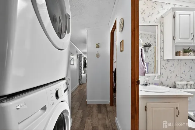 $120,000 | 4 South Drive, East Windsor, NJ 08520