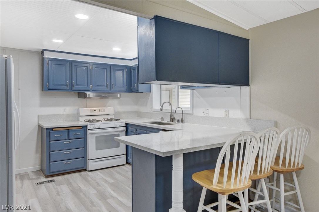 5458 Petaca Road Las Vegas, NV 89122 - Photo 6 of 29 Gallery Image 6