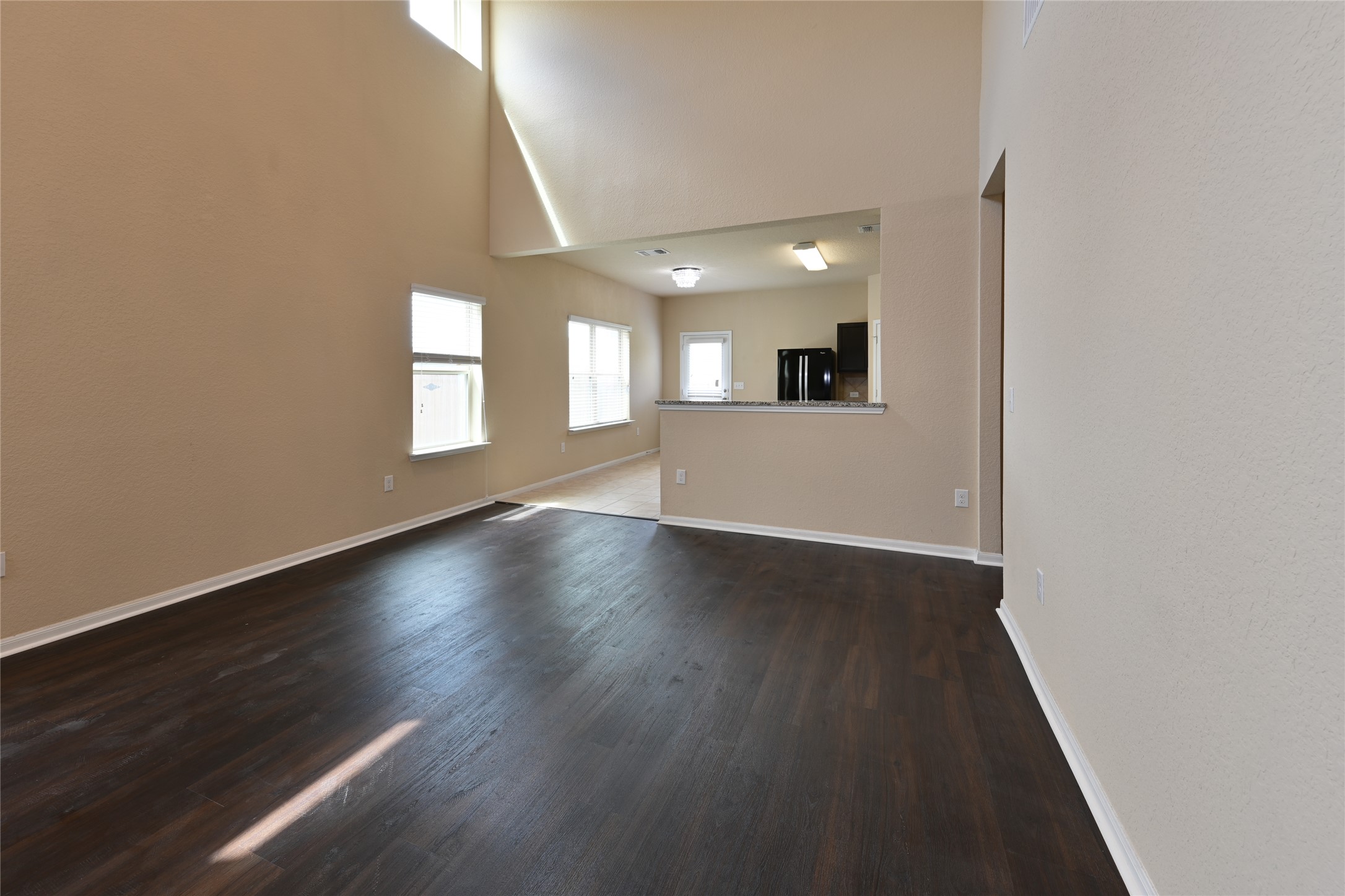 613 Pinnacle Drive Georgetown, TX 78626 - Photo 6 of 33