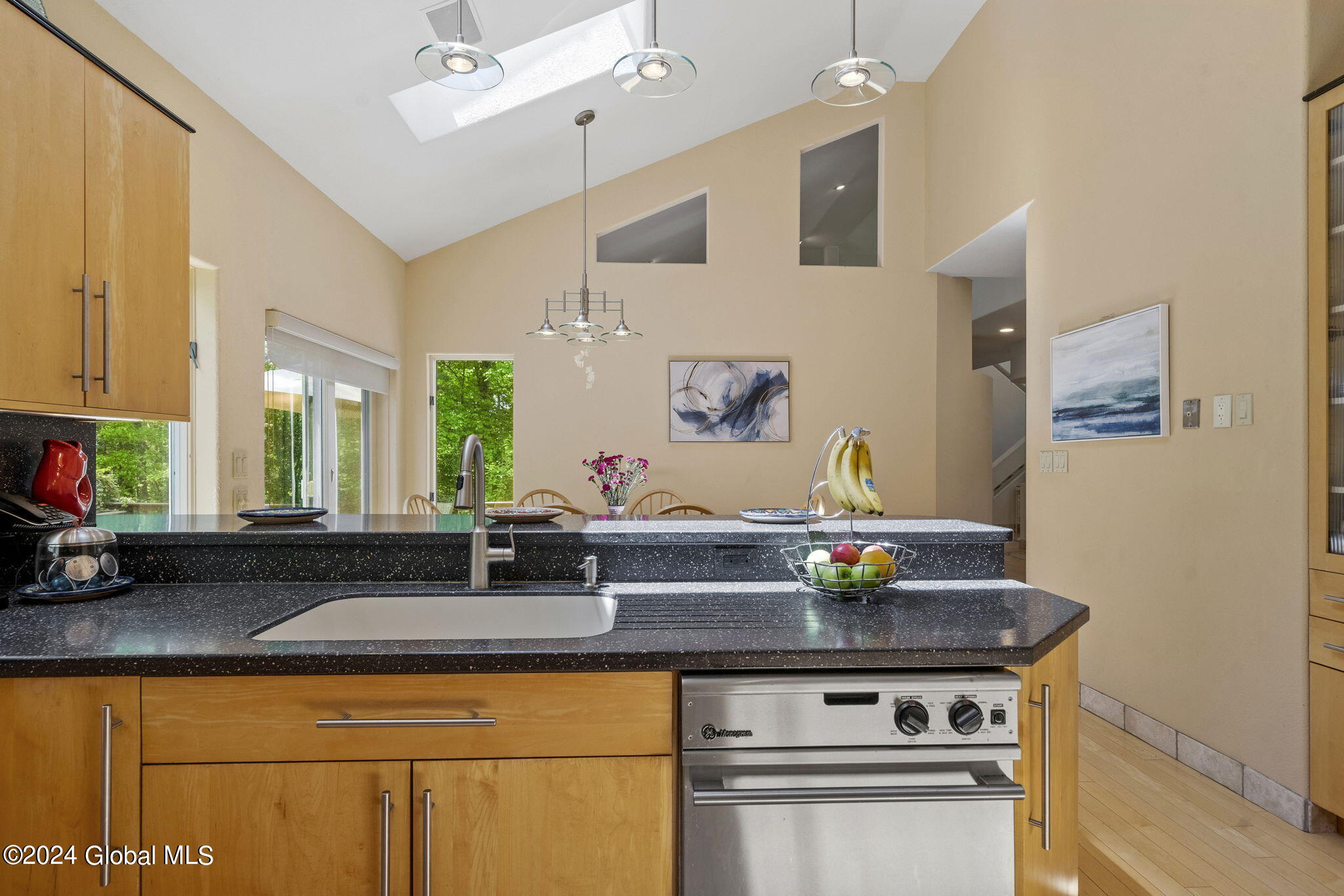 433 Ridgehill Road Schenectady, NY 12303 - Photo 18 of 65 22-web-or-mls-433-ridgehill-rd