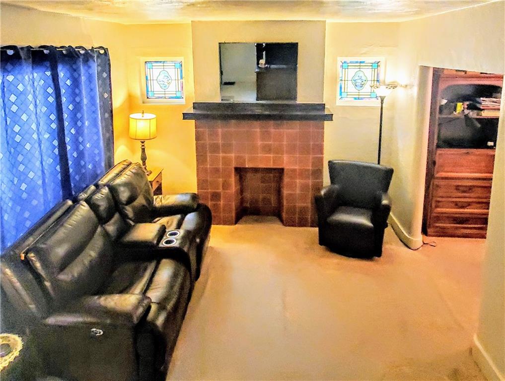 1424 Evergreen Road Pittsburgh, PA 15209 - Photo 4 of 6 Gallery Image 4