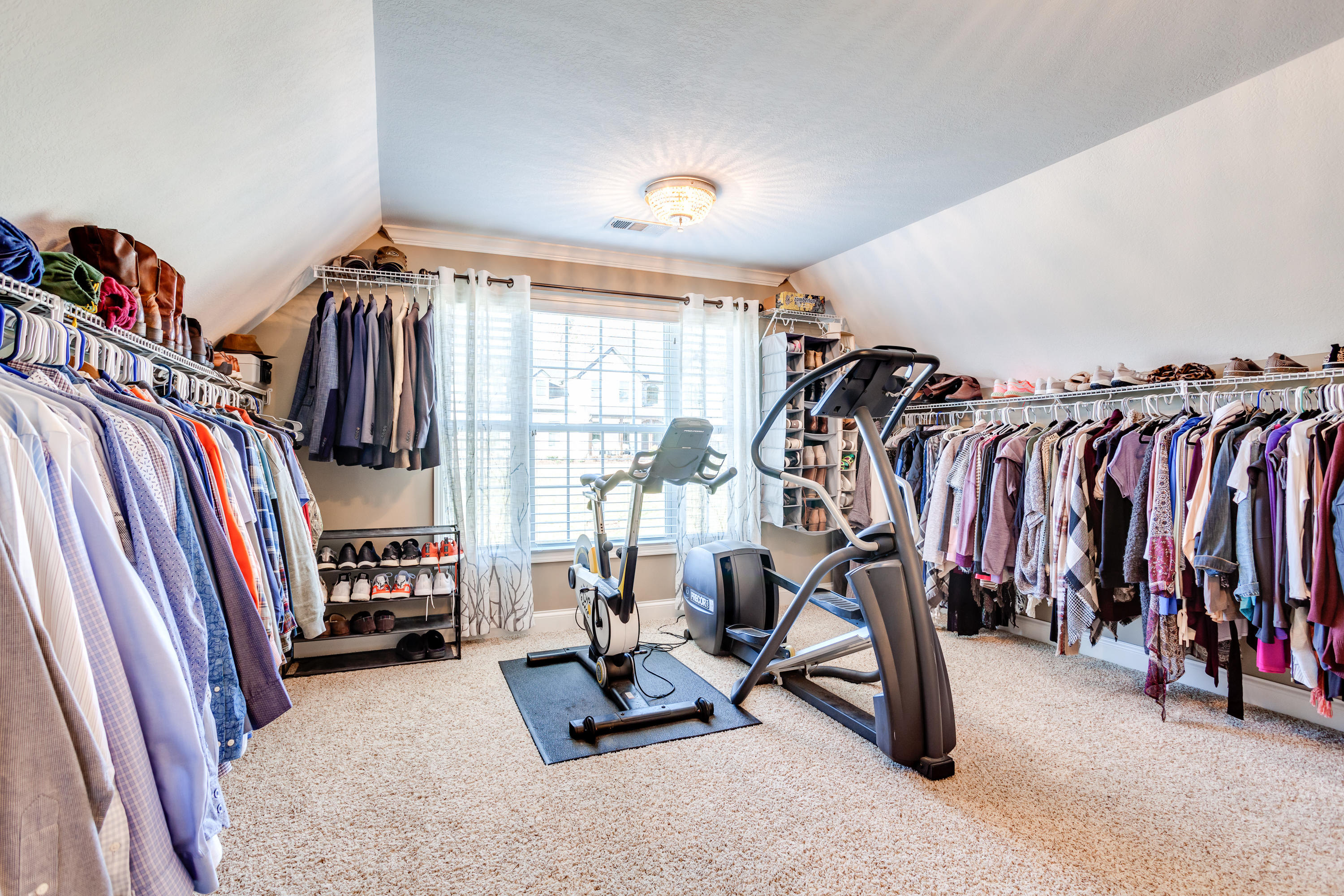 2017 Mystic Ridge Road Knoxville, TN 37922 - Photo 22 of 35 Enormous Master Closet
