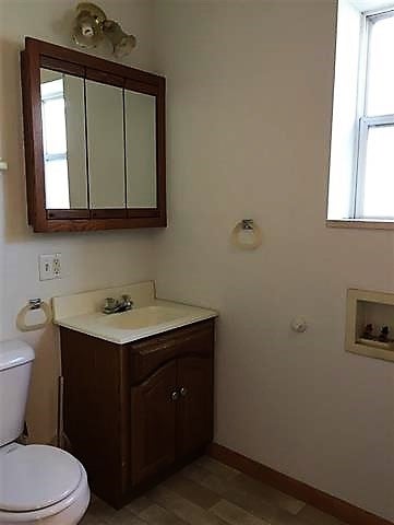 6925 La Porte Road Waterloo, IA 50702 - Photo 8 of 9 Gallery Image 8