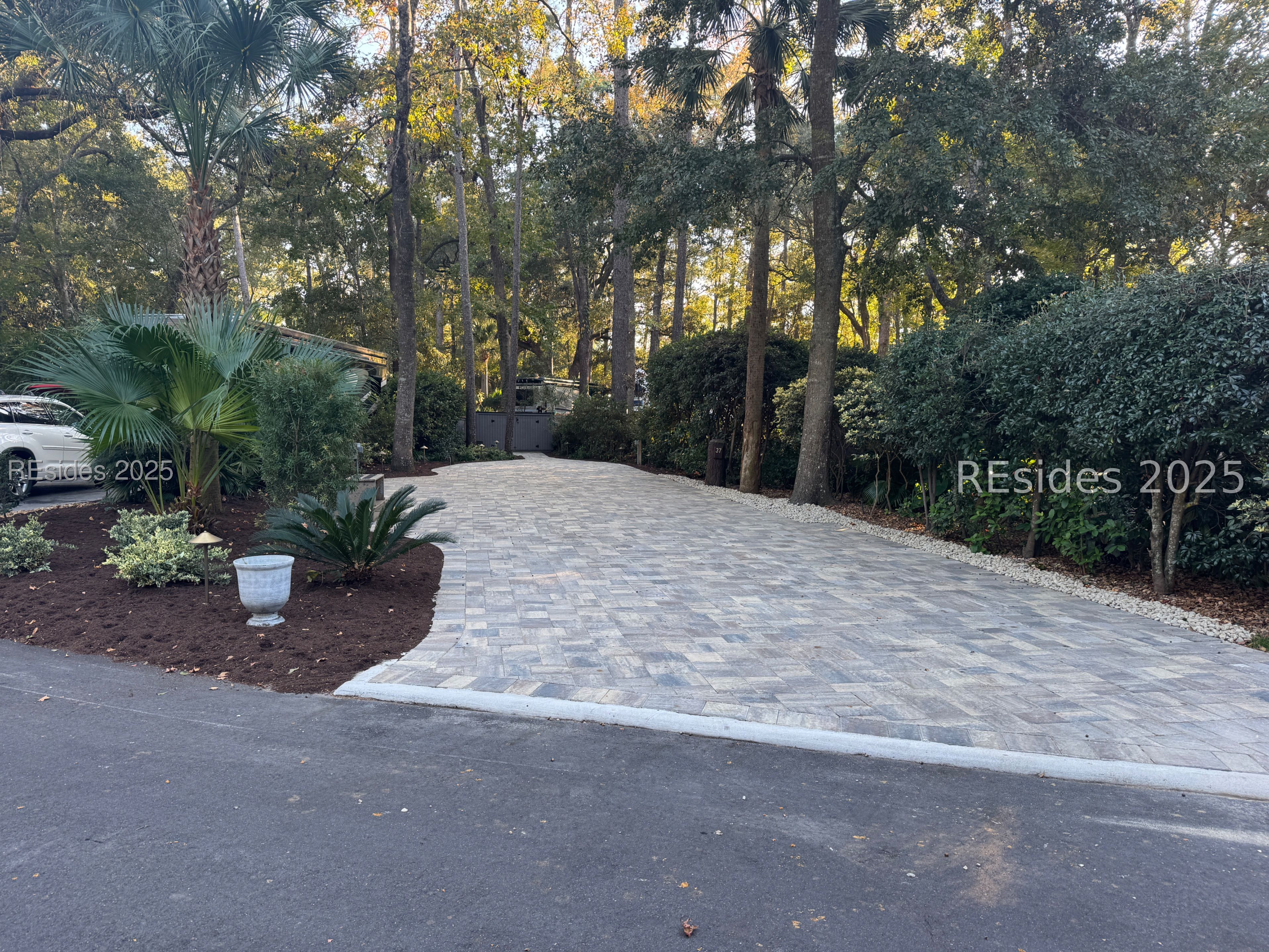 133 Arrow Road, Unit 37 Hilton Head Island, SC 29928 - Photo 2 of 17