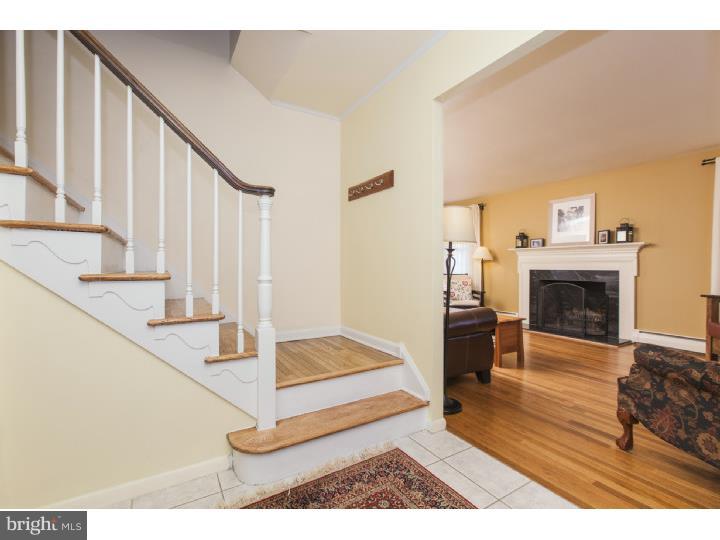 35 Lochatong Road Ewing, NJ 08628 - Photo 3 of 24