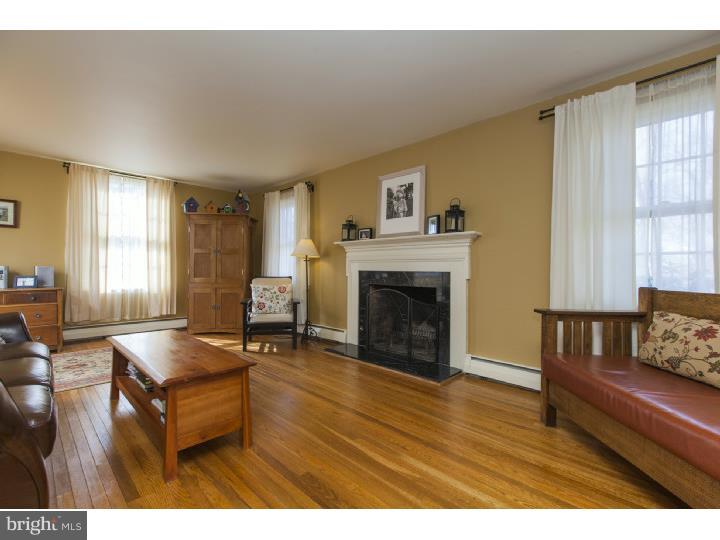 35 Lochatong Road Ewing, NJ 08628 - Photo 4 of 24
