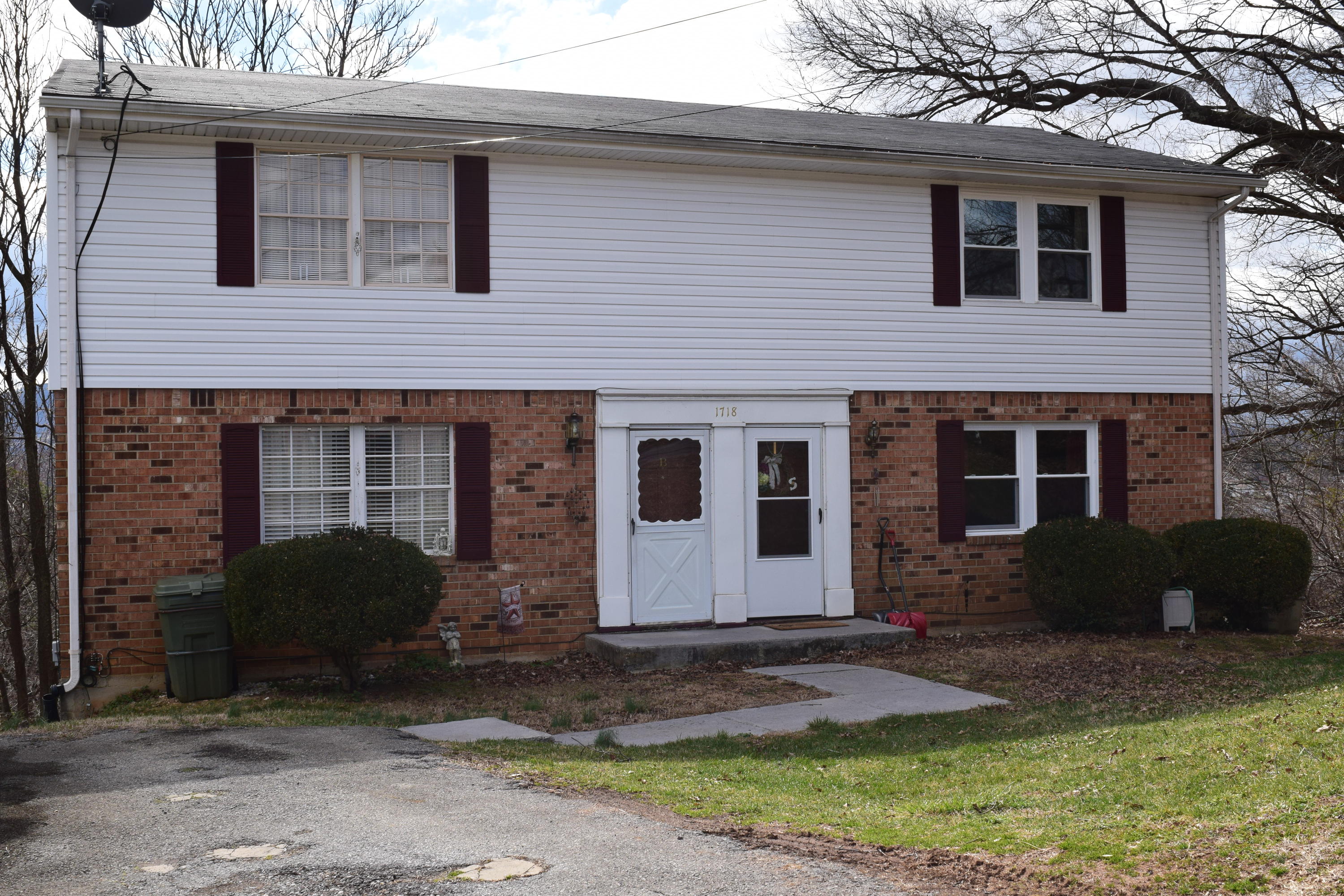 1718 Pomeroy Road Salem, VA 24153 - Photo 21 of 22 DSC_1039