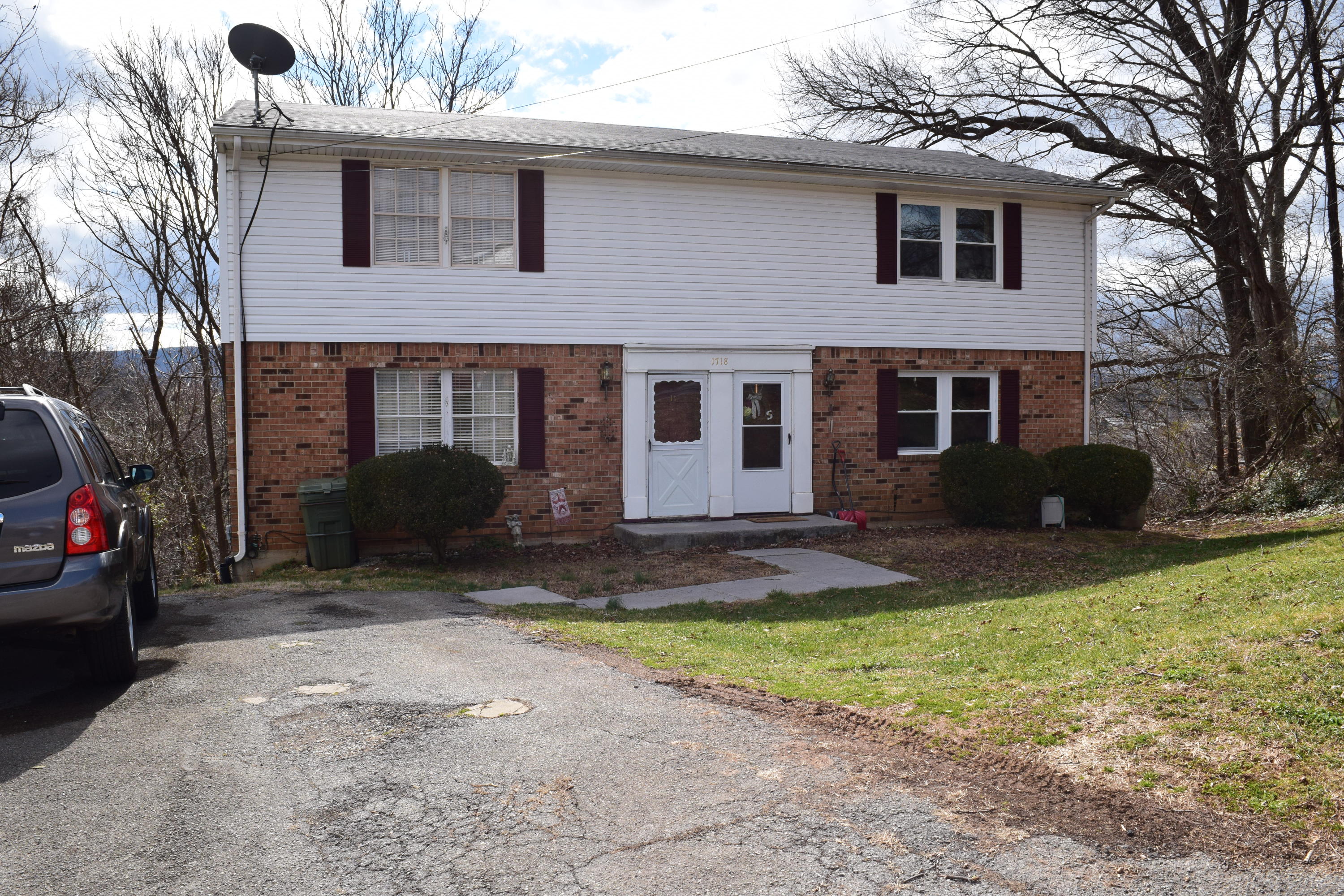 1718 Pomeroy Road Salem, VA 24153 - Photo 22 of 22 DSC_1041