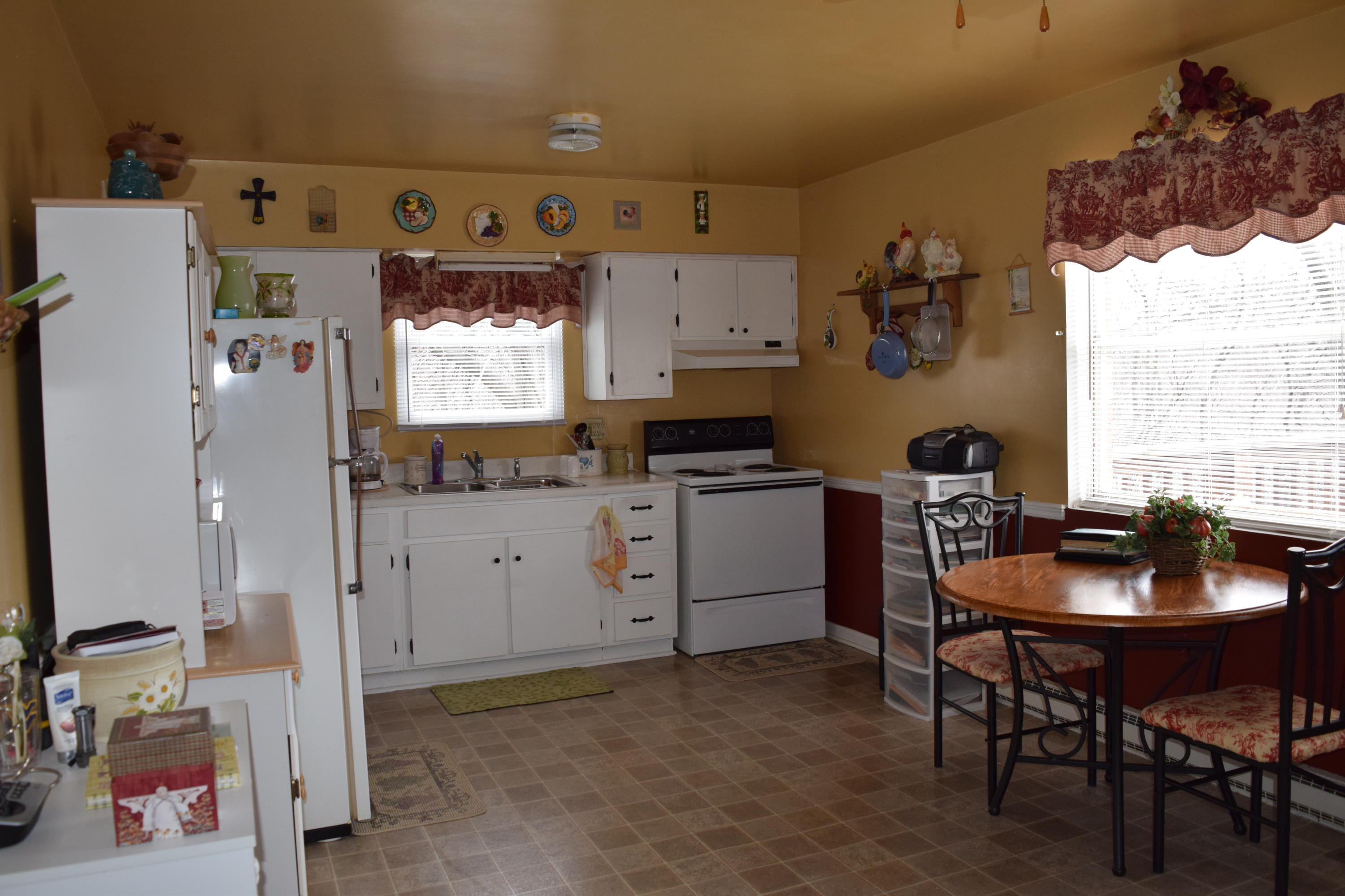 1718 Pomeroy Road Salem, VA 24153 - Photo 7 of 22 Kitchen
