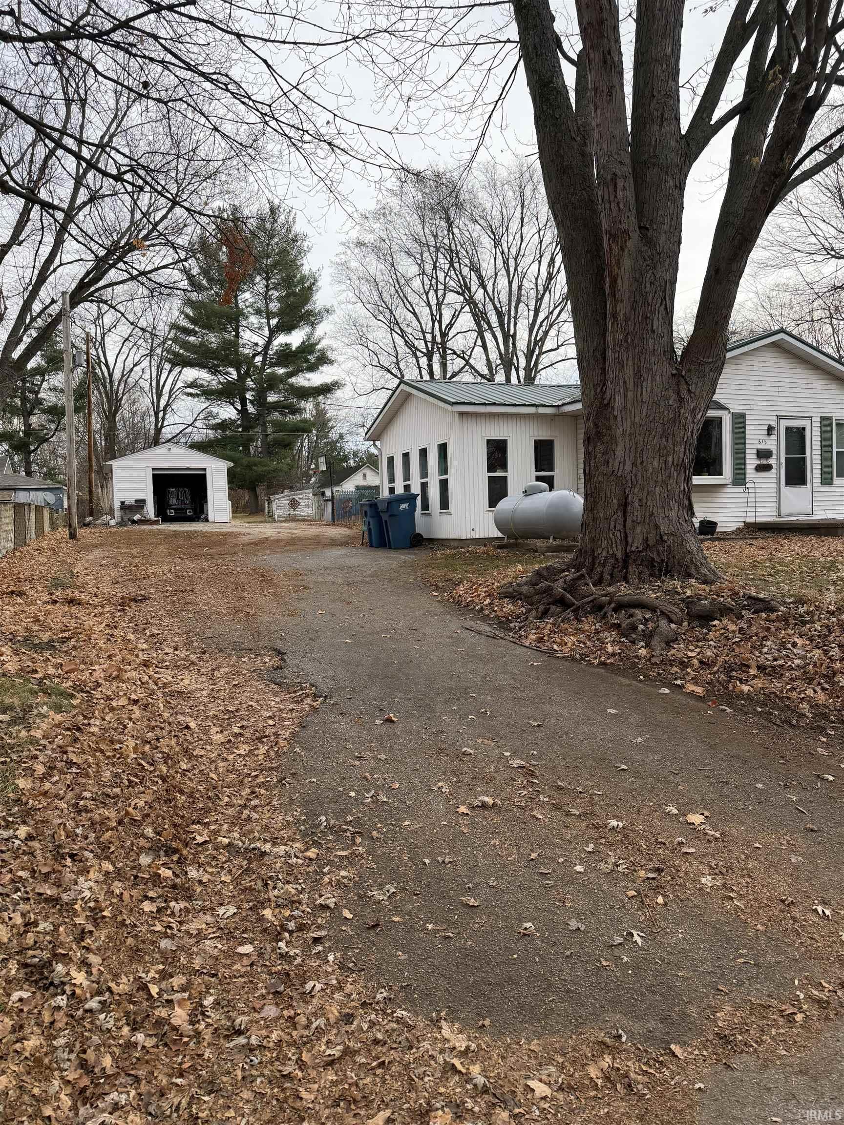 616 9th Street Covington, IN 47932 - Photo 6 of 7