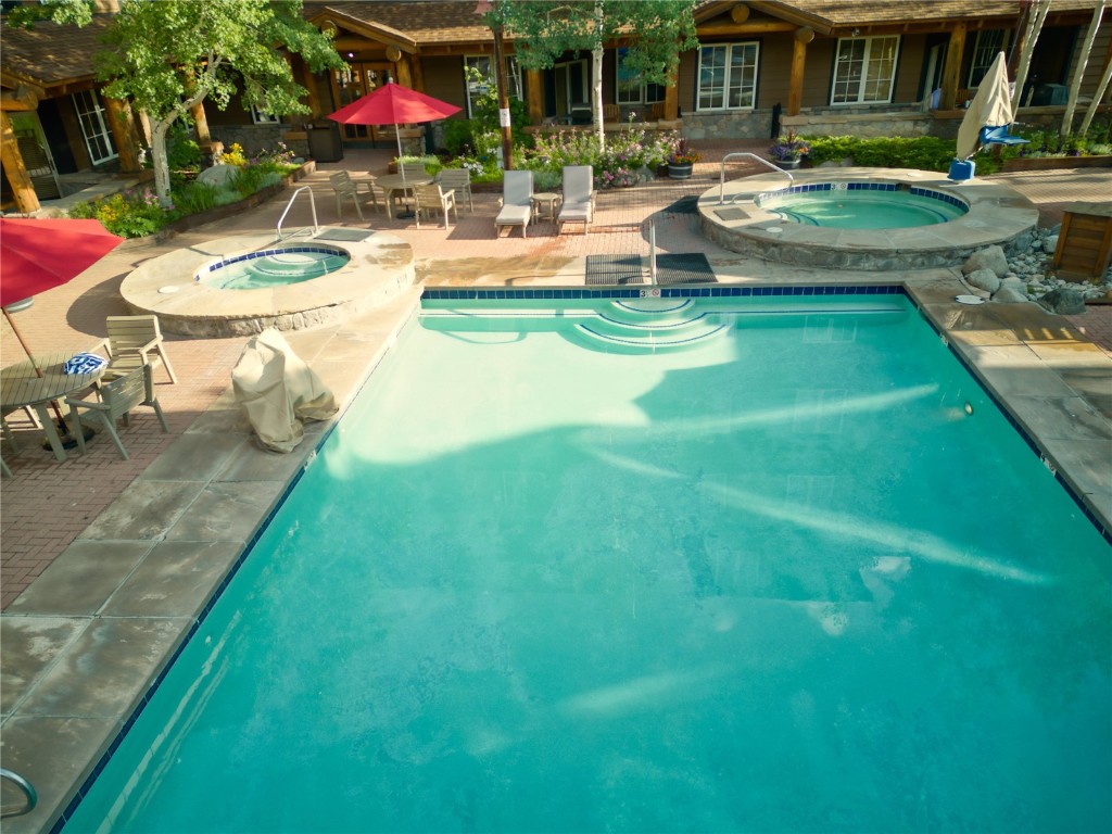 195 River Run Road, Unit 8013 Keystone, CO 80435 - Photo 34 of 38 Pool and Hot Tub