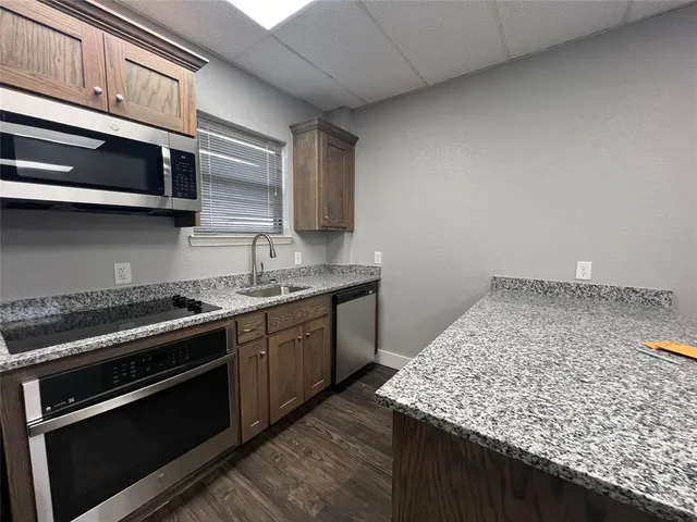 $1,295 | 919 South Carroll Boulevard, Unit 200, Denton, TX 76201