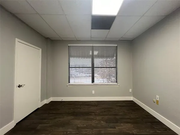 $1,295 | 919 South Carroll Boulevard, Unit 200, Denton, TX 76201