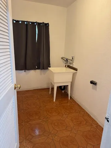 $409,995 | 5225 East Belmont Avenue, Fresno, CA 93727