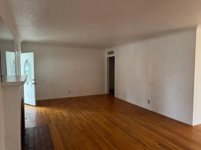 $409,995 | 5225 East Belmont Avenue, Fresno, CA 93727