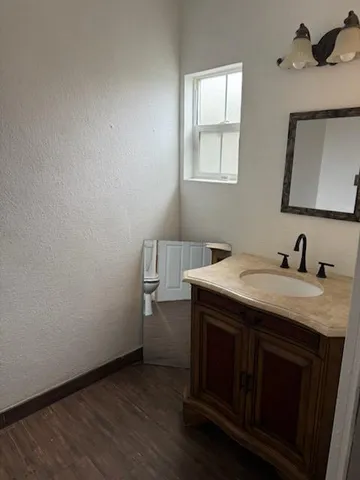 $409,995 | 5225 East Belmont Avenue, Fresno, CA 93727