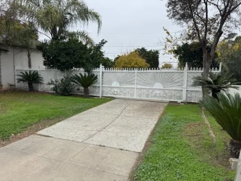 $409,995 | 5225 East Belmont Avenue, Fresno, CA 93727
