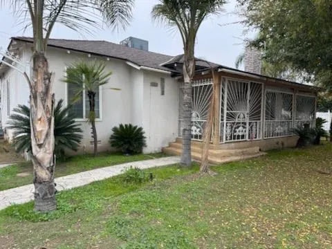 $409,995 | 5225 East Belmont Avenue, Fresno, CA 93727