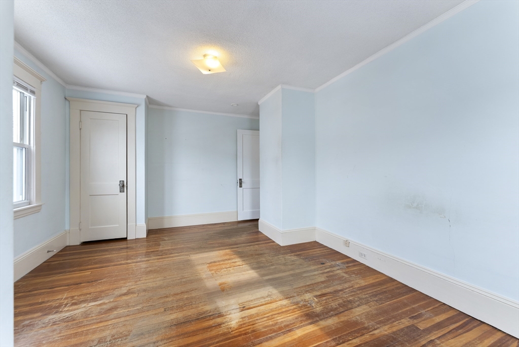 65 Edgemont Street Springfield, MA 01109 - Photo 24 of 35