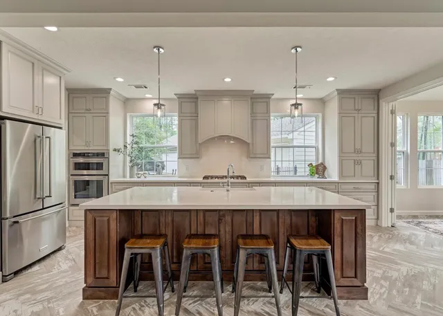 $3,700 | 47 Firethorn Place, The Woodlands, TX 77382