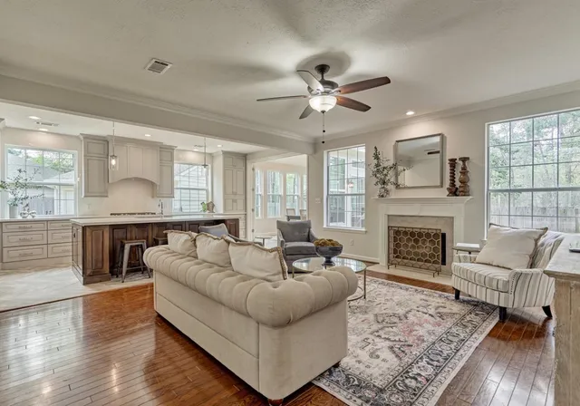 $3,700 | 47 Firethorn Place, The Woodlands, TX 77382