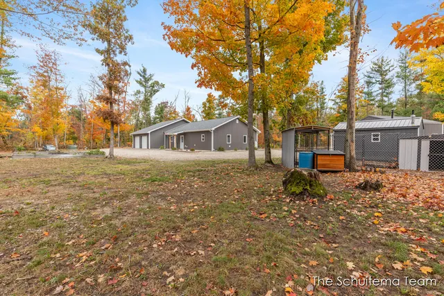 $460,000 | 8232 Holton Road, Holton, MI 49425