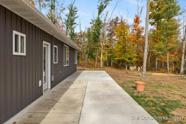 $460,000 | 8232 Holton Road, Holton, MI 49425