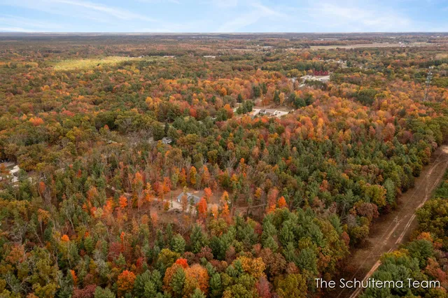 $460,000 | 8232 Holton Road, Holton, MI 49425