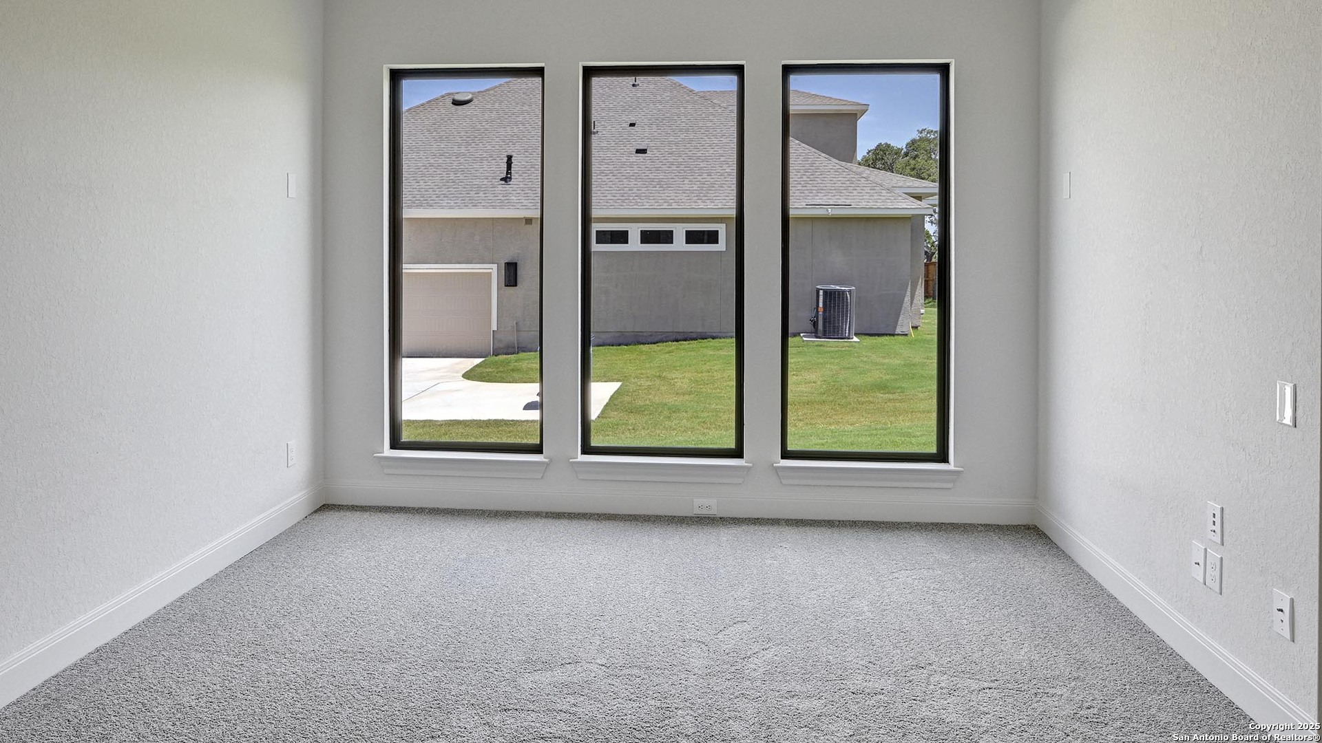 187 Gather Street Castroville, TX 78009 - Photo 12 of 31