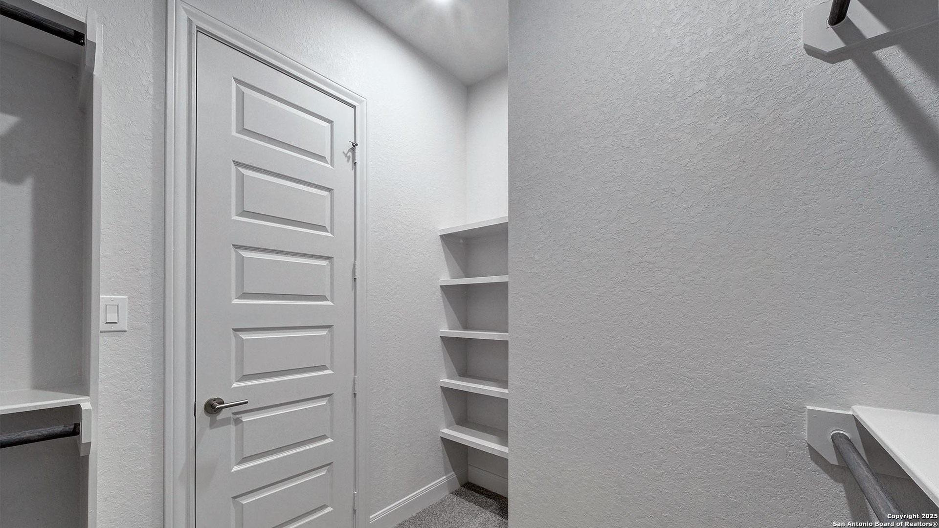 187 Gather Street Castroville, TX 78009 - Photo 20 of 31