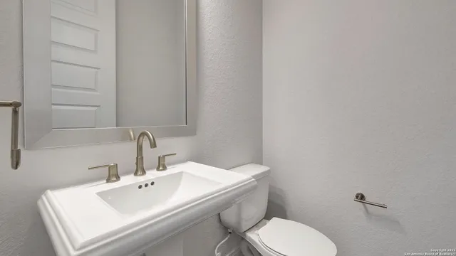 $789,900 | 187 Gather Street, Castroville, TX 78009