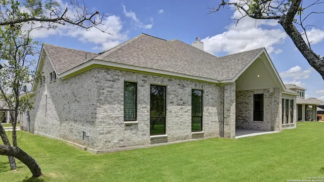 $789,900 | 187 Gather Street, Castroville, TX 78009