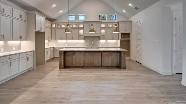 $789,900 | 187 Gather Street, Castroville, TX 78009