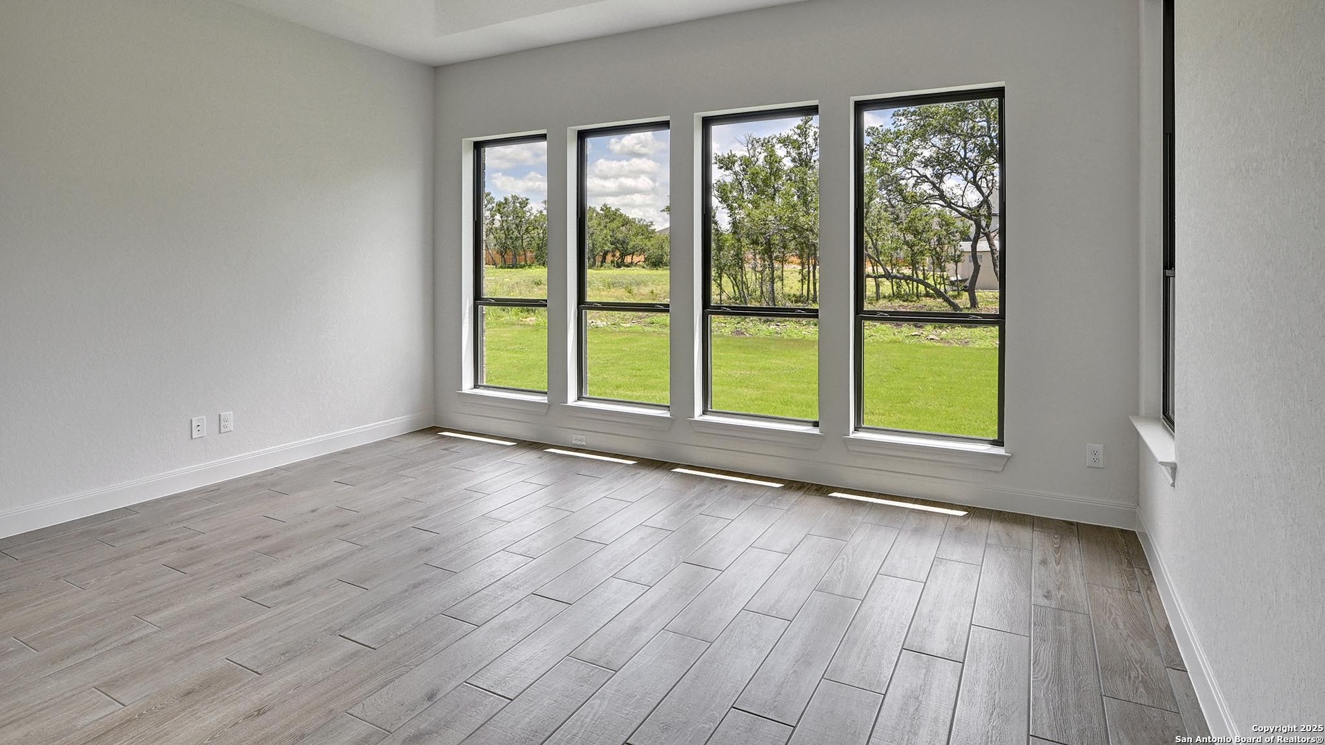 187 Gather Street Castroville, TX 78009 - Photo 10 of 31